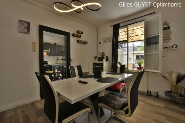 10MN de BERNAY T5 78M² 95000€ avec Parking et Courette ( Bourg avec commerces)(27 Eure)