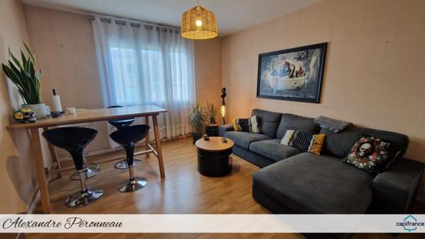 à vendre Maison à rénover 2 chambres 4 pièces LA ROCHELLE St Eloi