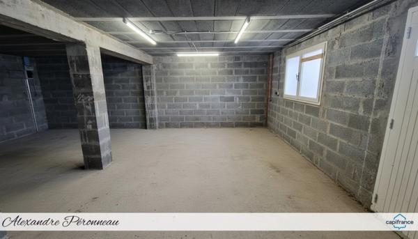 à vendre Maison à rénover 2 chambres 4 pièces LA ROCHELLE St Eloi