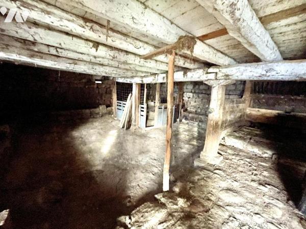 A VENDRE GRANGE / ETABLE SECTEUR FONTANS - 130 M²