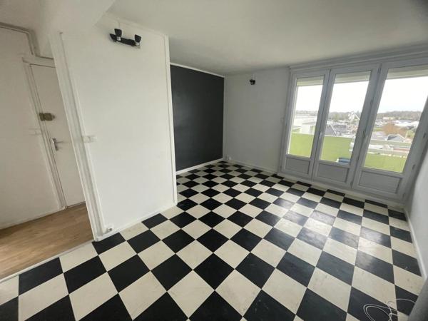 Location Appartement 3 pièces 53 m2 à Saint-Quentin