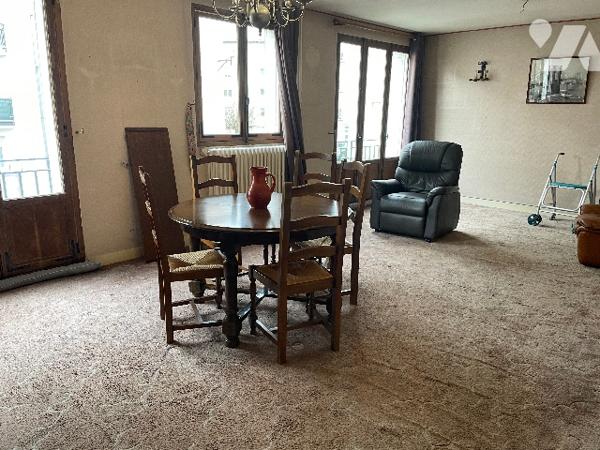 SOISSONS - Centre ville Appartement d'environ 71 m² habitable