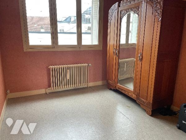 SOISSONS - Centre ville Appartement d'environ 71 m² habitable