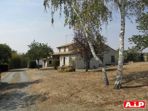 Maison 4 chambres en campagne sur 2,7ha