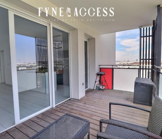 PORTES DE LYON - SAINT FONS - BALCON - STATIONNEMENT - GRAND T3 - TRAMWAY T10 - RESIDENCE SECURISEE - RÉCENT - PROCHE GARE - BUS - A6 - A7 - ROCADE EST , Saint fons