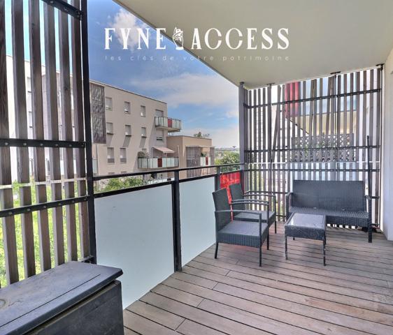 PORTES DE LYON - SAINT FONS - BALCON - STATIONNEMENT - GRAND T3 - TRAMWAY T10 - RESIDENCE SECURISEE - RÉCENT - PROCHE GARE - BUS - A6 - A7 - ROCADE EST , Saint fons