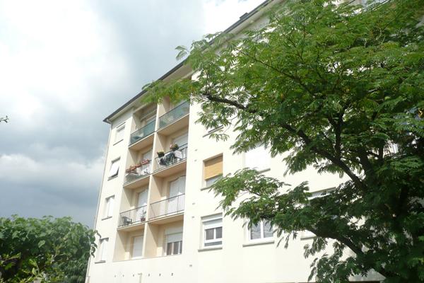 Appartement T3 avec balcon en résidence