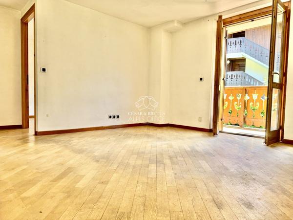 Les Houches – Chalet ( immeuble) d’investissement composé de 5 appartements – 5 garages – Vue Mont-Blanc.