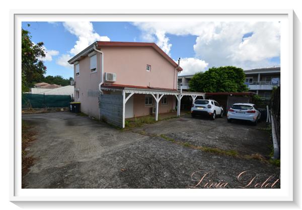 Maison F4 en duplex à vendre prête à vous accueillir LE LAMENTIN (972)