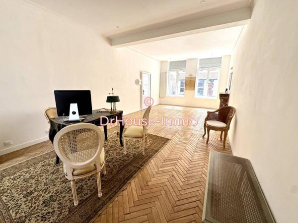 Immeuble à vendre 7 pièces de 240 m²