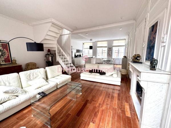 Immeuble à vendre 7 pièces de 240 m²