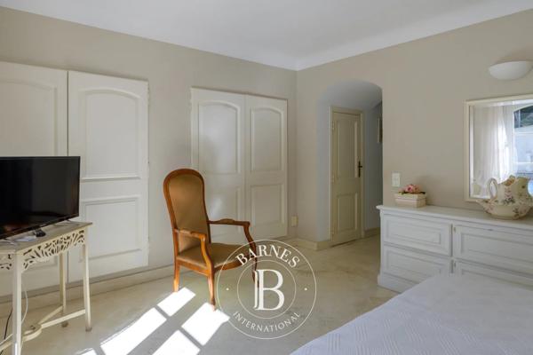 Sanary-sur-Mer, Maison 4 Chambres -  180 m² à vendre