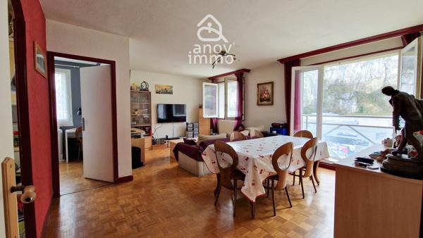 Appartement
                                                                                                                                                                                                                                                                                                                        3 pièce(s)                                                                                                                                                                                                          2 chambre(s)                                                                                                                                                                                                          66  m²