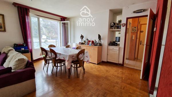 Appartement
                                                                                                                                                                                                                                                                                                                        3 pièce(s)                                                                                                                                                                                                          2 chambre(s)                                                                                                                                                                                                          66  m²