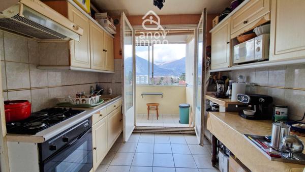Appartement
                                                                                                                                                                                                                                                                                                                        3 pièce(s)                                                                                                                                                                                                          2 chambre(s)                                                                                                                                                                                                          66  m²