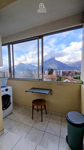 Appartement
                                                                                                                                                                                                                                                                                                                        3 pièce(s)                                                                                                                                                                                                          2 chambre(s)                                                                                                                                                                                                          66  m²