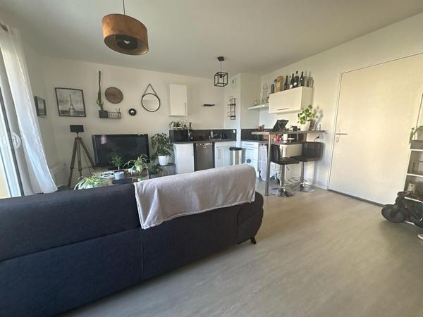 À vendre - Appartement T2 à Angers proche Catho/ ESA dans résidence avec ascenseur