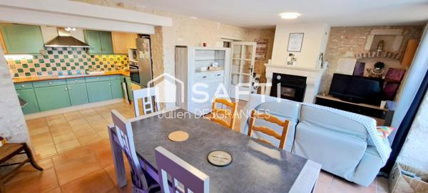 Maison 3 chambres possibilité 4 aux pieds des commerces et écoles!!!