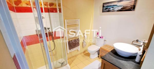 Maison 3 chambres possibilité 4 aux pieds des commerces et écoles!!!