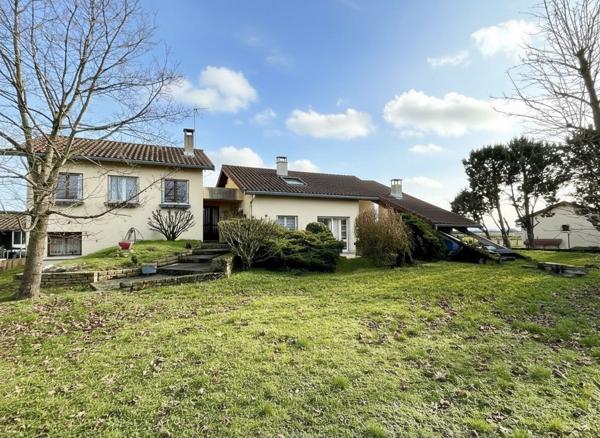 Maison de caractère 204 m² – Terrain 1 500 m² – BÉLIGNEUX (01360)
