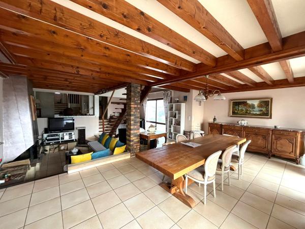 Maison de caractère 204 m² – Terrain 1 500 m² – BÉLIGNEUX (01360)
