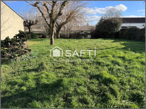 Terrain à bâtir en centre bourg.