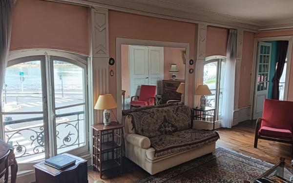 Appartement à vendre    5 pièces • 140 m2 Bayonne