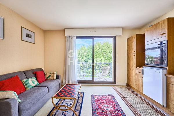 DEAUVILLE - RESIDENCE PRESTIGIEUSE - STUDIO AVEC BALCON ET CAVE