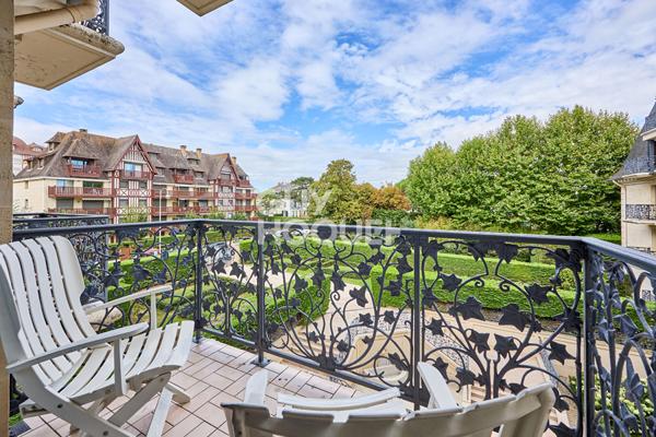 DEAUVILLE - RESIDENCE PRESTIGIEUSE - STUDIO AVEC BALCON ET CAVE