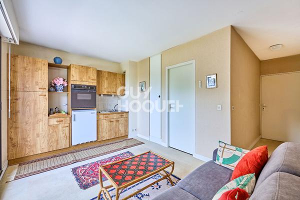 DEAUVILLE - RESIDENCE PRESTIGIEUSE - STUDIO AVEC BALCON ET CAVE