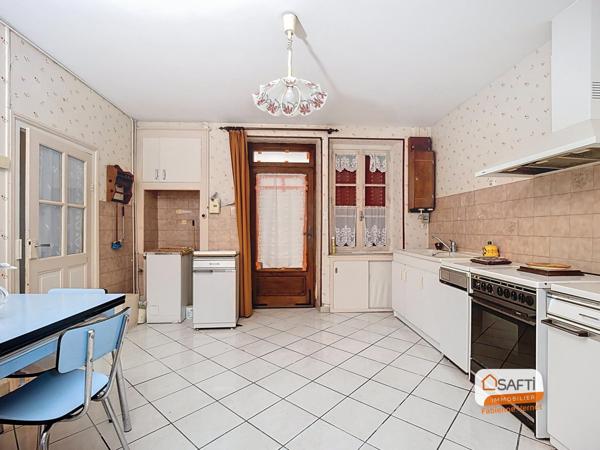 Maison ancienne à rénover - volumes et potentiel