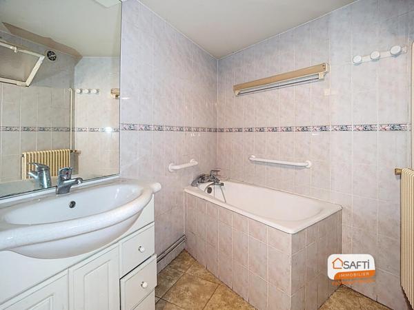 Maison ancienne à rénover - volumes et potentiel