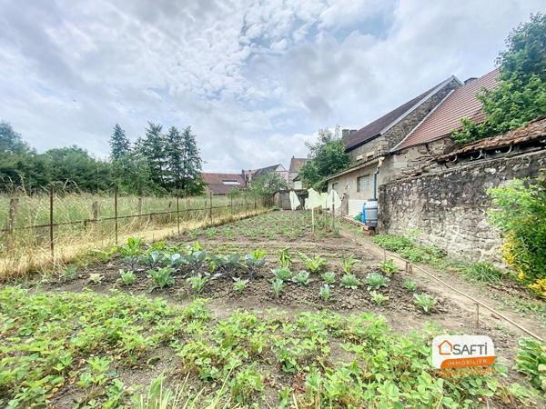 Maison ancienne à rénover - volumes et potentiel