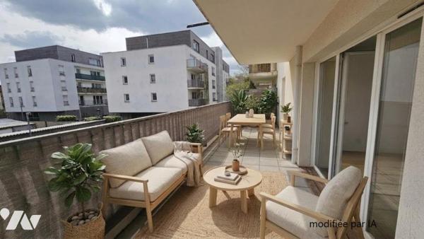 TOURCOING secteur Blanc Seau T2 52m² avec grande terrasse et parking