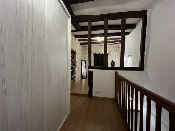 Maison à louer |  Descartes |  1 pièce | 46 m²