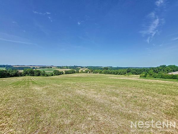 A Vendre Terrains a batir dans lotissement de douze lots a la campagne proche de Condom