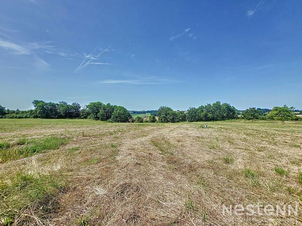 A Vendre Terrains a batir dans lotissement de douze lots a la campagne proche de Condom