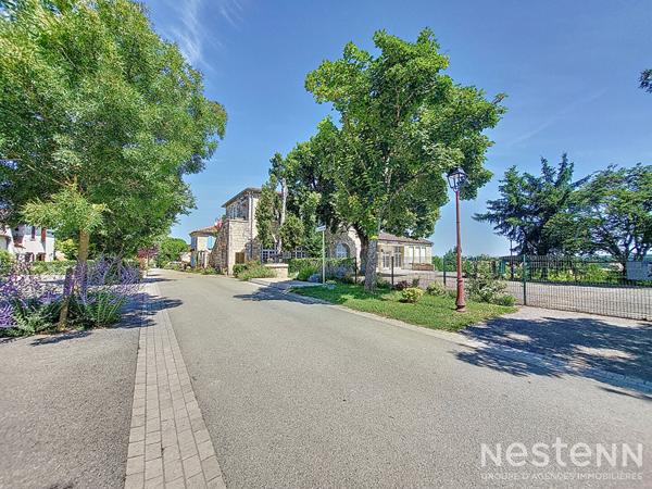 A Vendre Terrains a batir dans lotissement de douze lots a la campagne proche de Condom