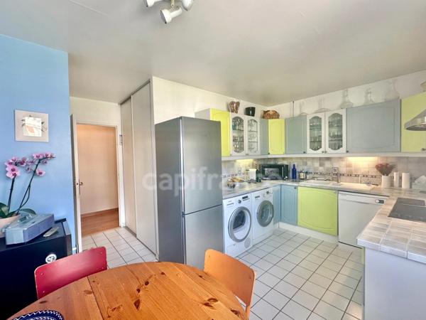 Bel Appartement avec terrasse au cœur de ville proche de tout.