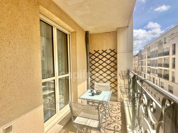 Bel Appartement avec terrasse au cœur de ville proche de tout.