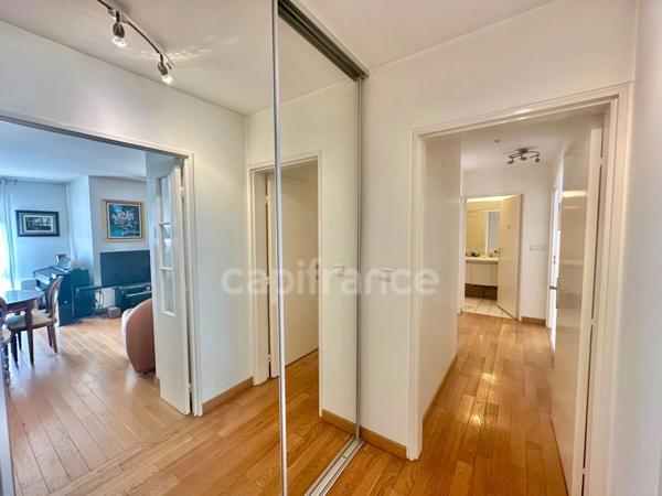 Bel Appartement avec terrasse au cœur de ville proche de tout.