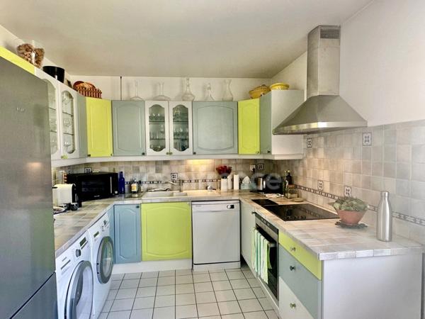 Bel Appartement avec terrasse au cœur de ville proche de tout.