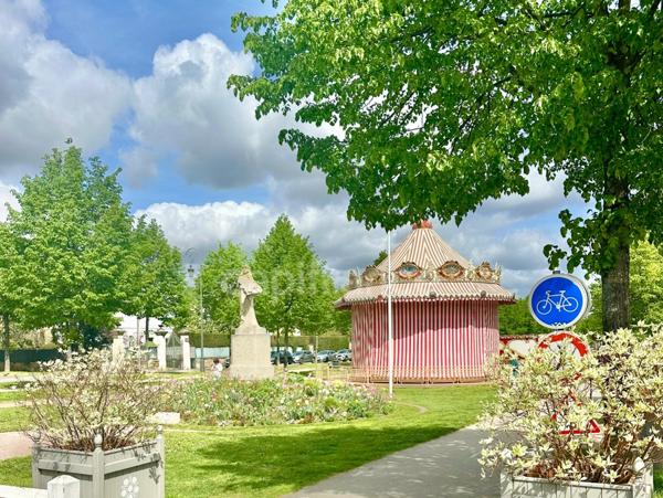 Bel Appartement avec terrasse au cœur de ville proche de tout.