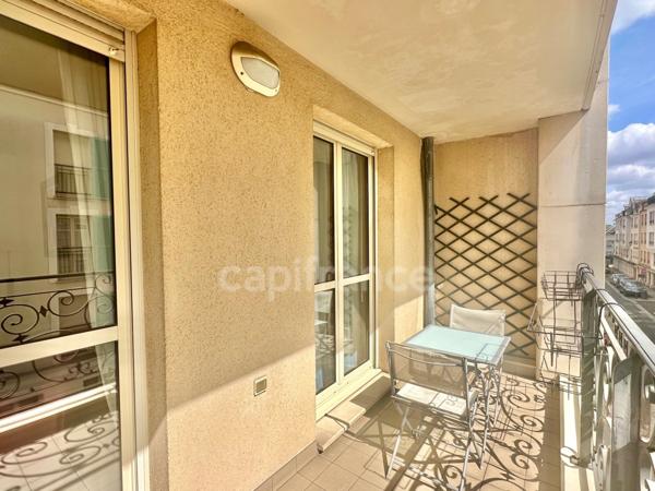 Bel Appartement avec terrasse au cœur de ville proche de tout.