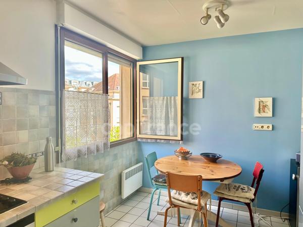Bel Appartement avec terrasse au cœur de ville proche de tout.