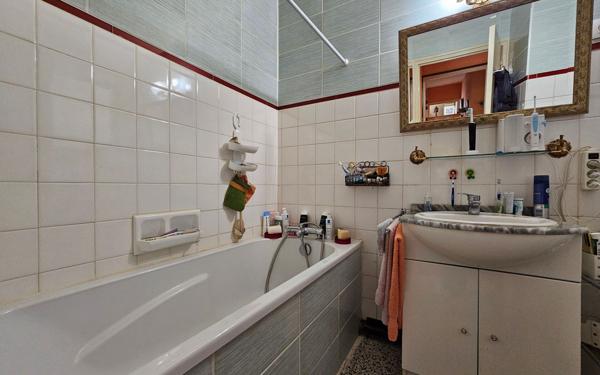 Appartement à vendre    3 pièces • 62,69 m2 Saint-Étienne