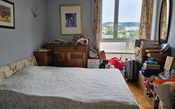 Appartement à vendre    3 pièces • 62,69 m2 Saint-Étienne