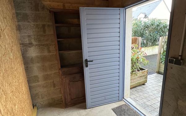 Maison à louer    4 pièces •  Ambon