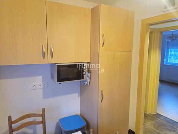 Très jolie maison mitoyenne sans travaux ,jardin exceptionnel.