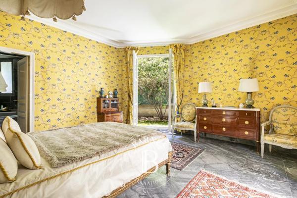 Paris 16ème, Appartement 3 Chambres -  228 m² à vendre